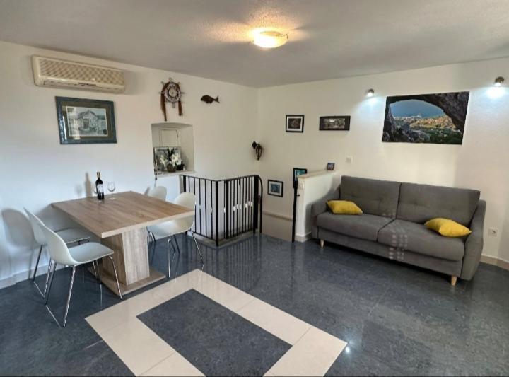 Apartmani Dalmacija Brela Eksteriør billede